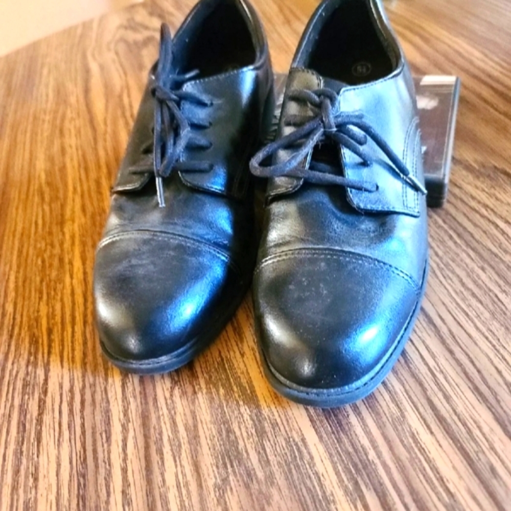 Smart fit dress shoes